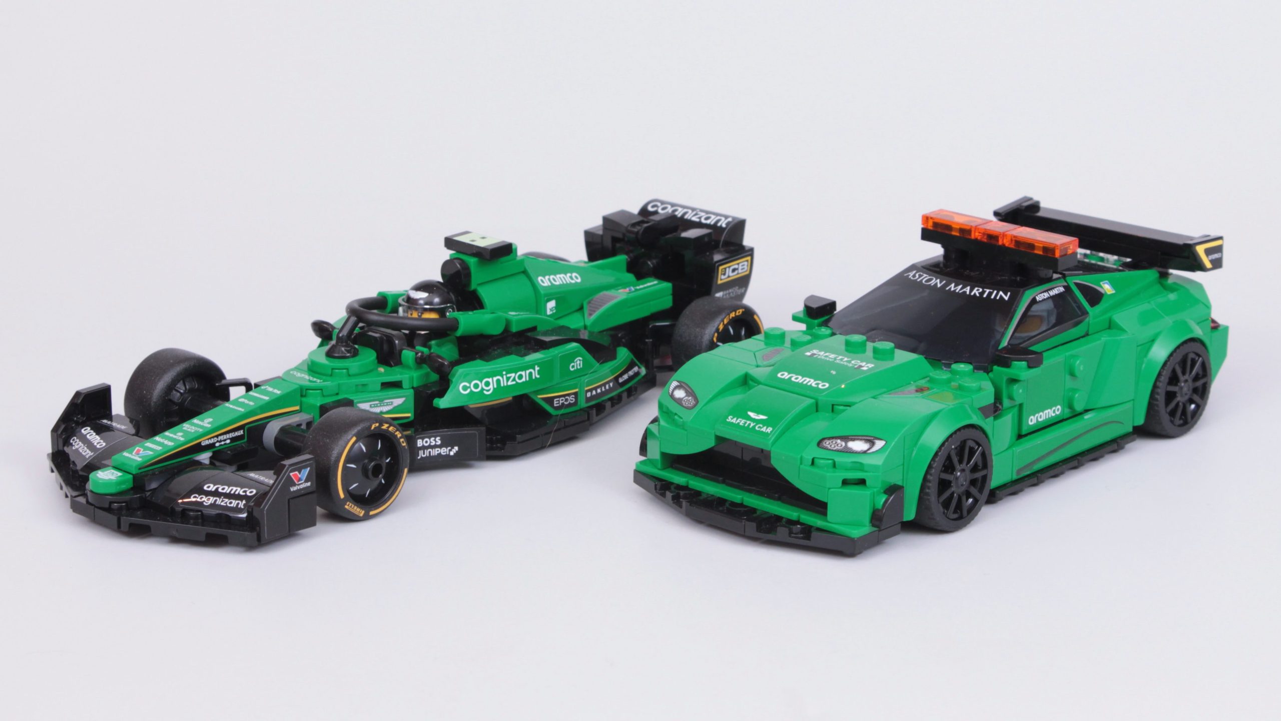 LEGO Speed Champions 76925 Aston Martin Safety Car AMR23 critique 1 edited scaled