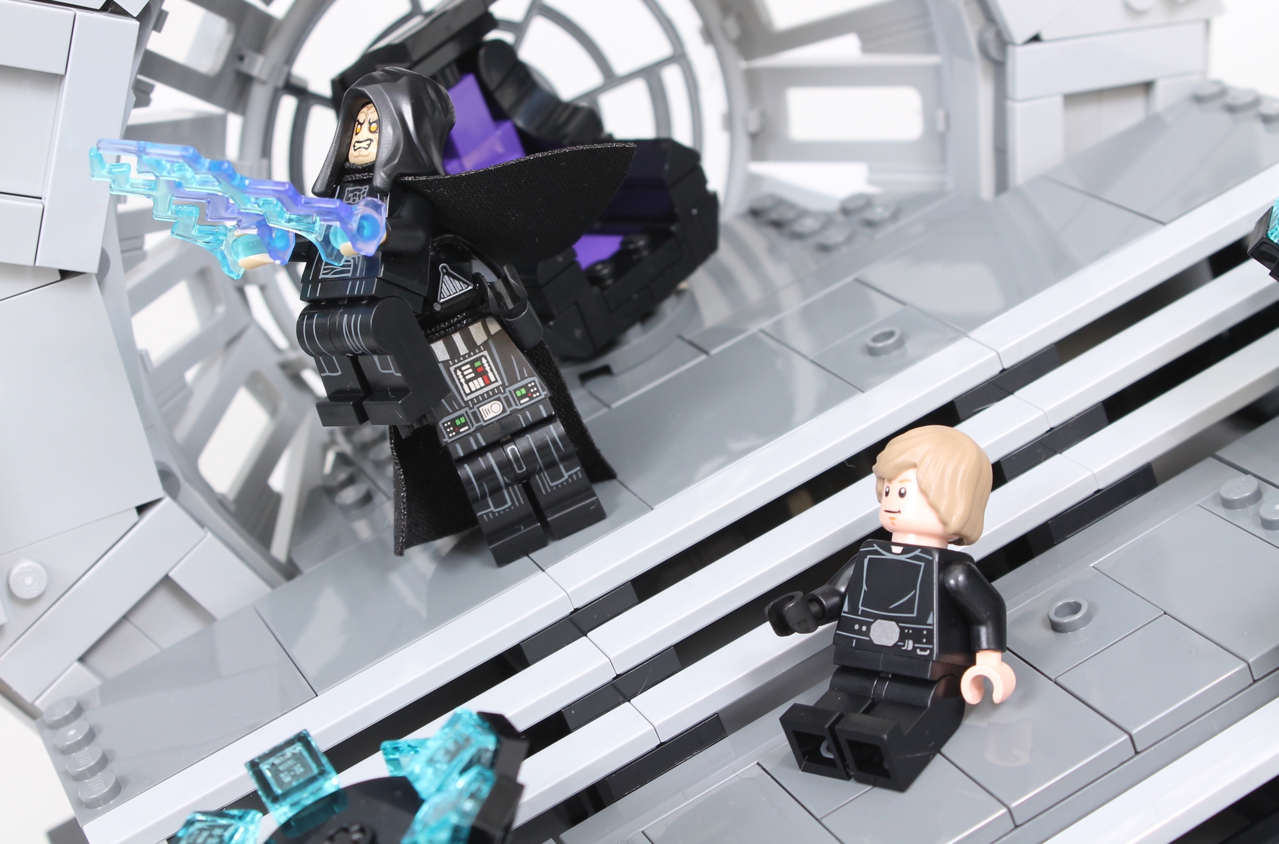 LEGO Star Wars 75352 Emperors Throne Room Diorama review 25 scaled