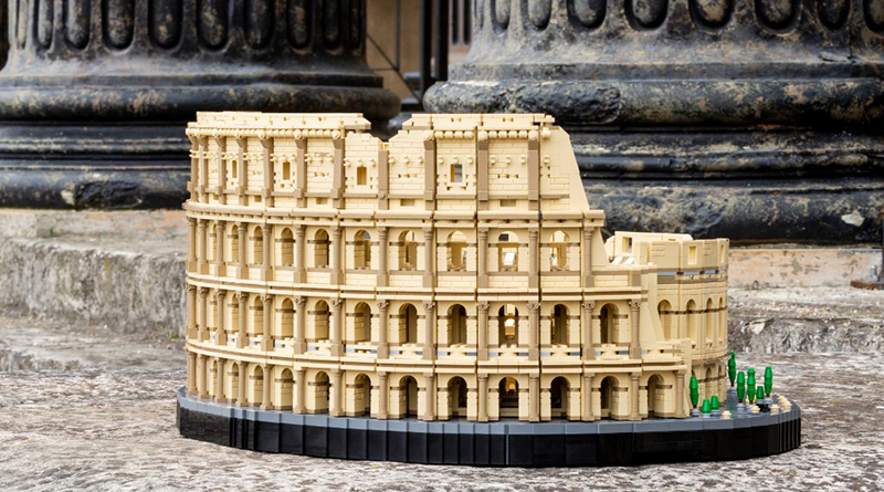 LEGO 10276 Colosseum available now - Black Friday deals