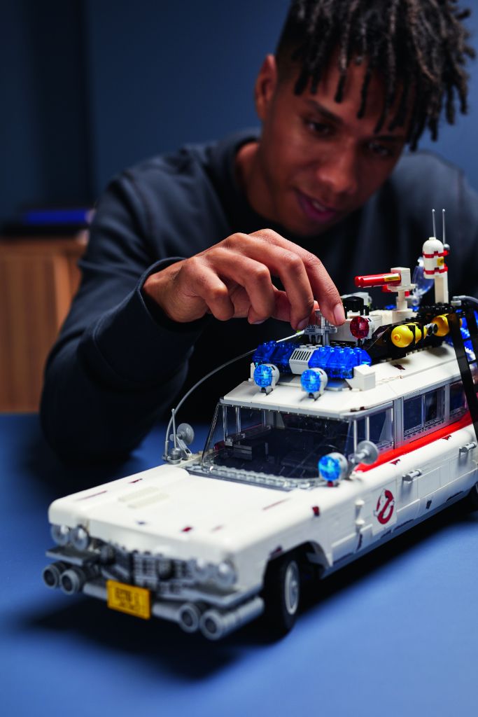 LEGO Ghostbusters 10274 ECTO 1 33