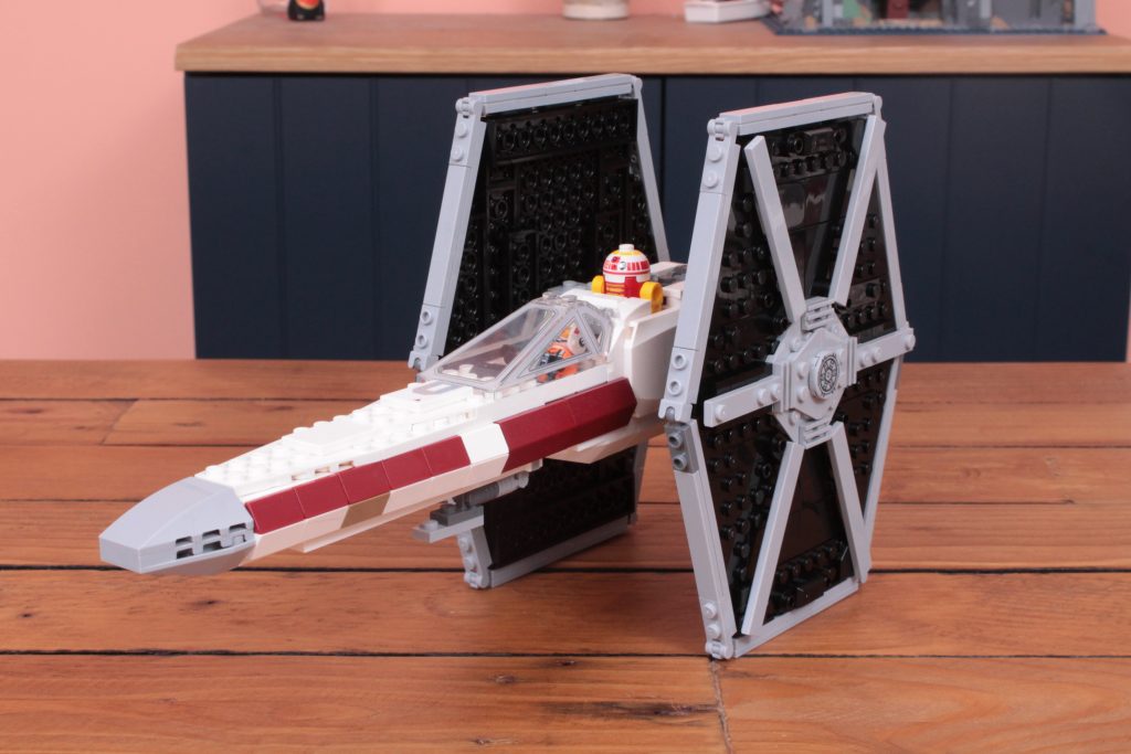 LEGO Star Wars 75393 TIE Fighter X Wing Mash up review 22 1024x683
