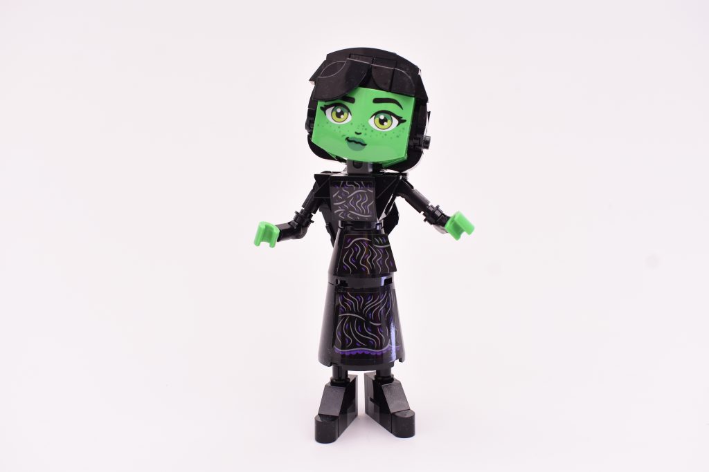 LEGO Wicked 75682 Elphaba Glinda Figures review 03 1024x683