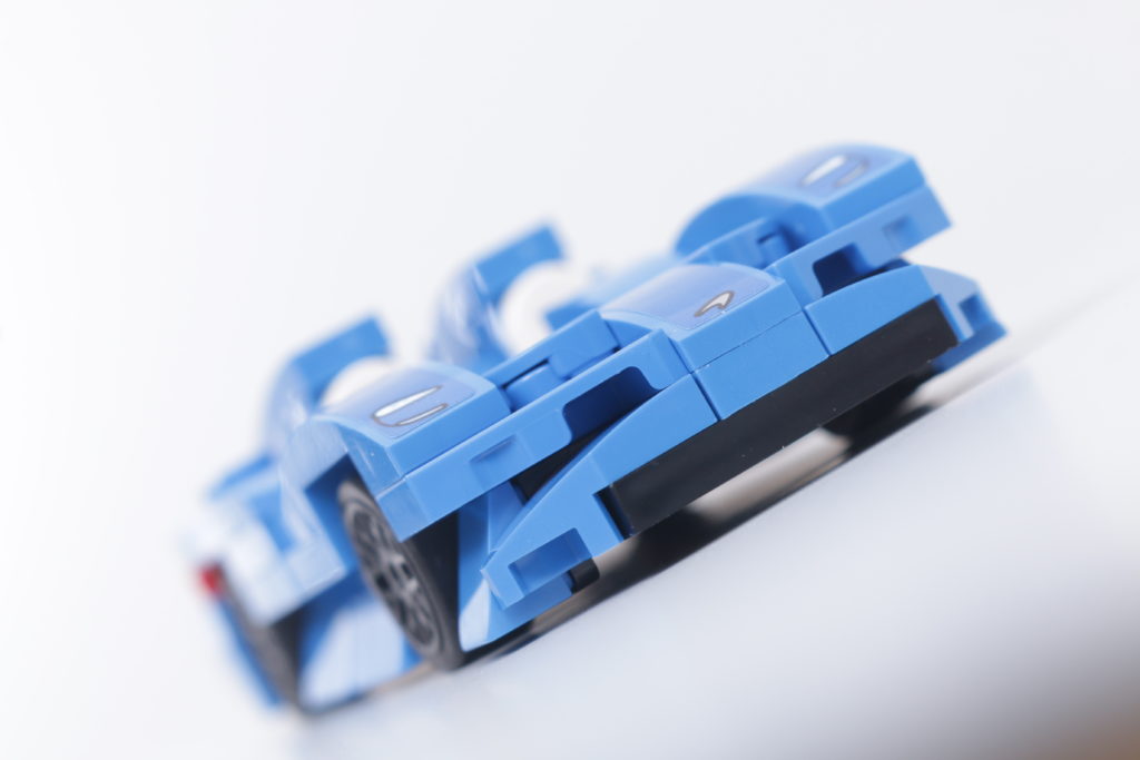 LEGO Speed Champions 30343 McLaren Elva GWP review 10
