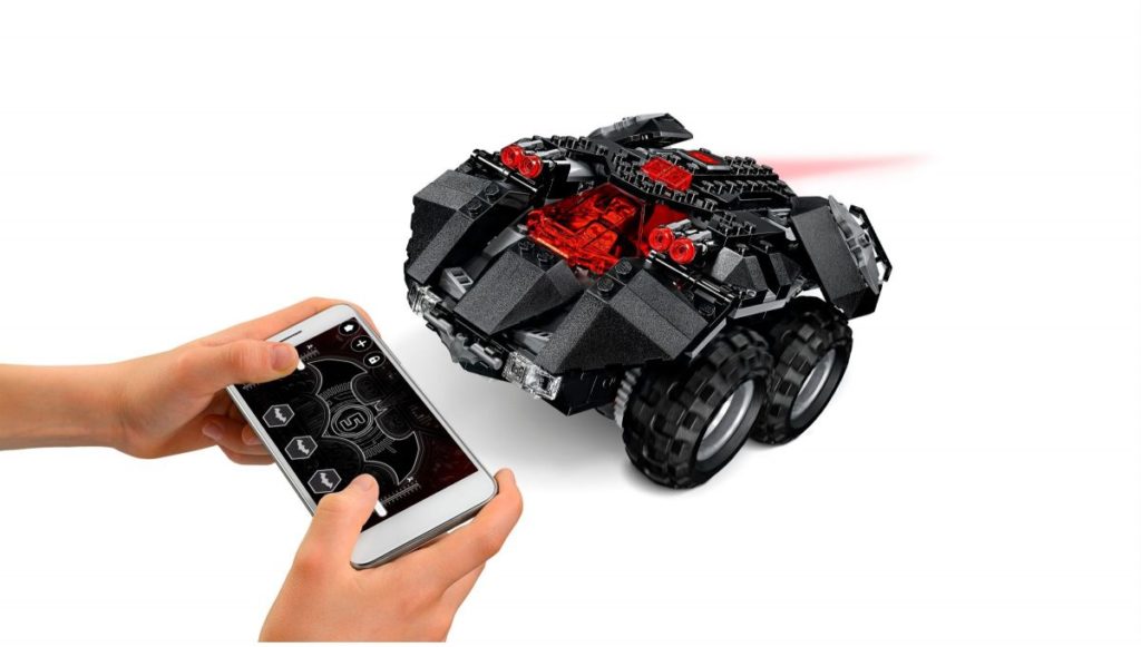 LEGO DC Super Heroes 76112 App-Controlled Batmobile revealed