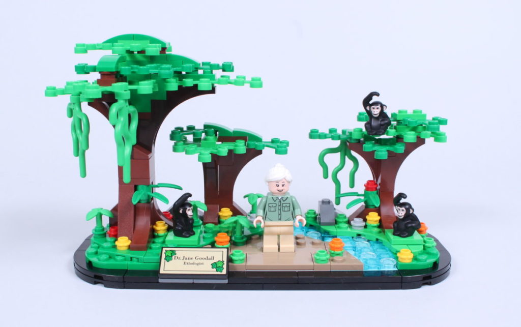 LEGO 40530 Jane Goodall Tribute GWP set review chimps 02 1024x643