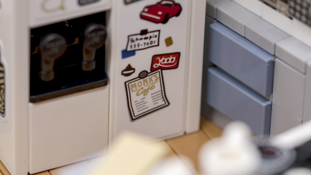 LEGO Ideas 21338 Seinfeld 18