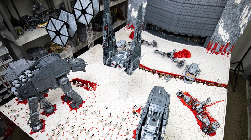 LEGO Star Wars Battle of Crait build impresses The Last Jedi director