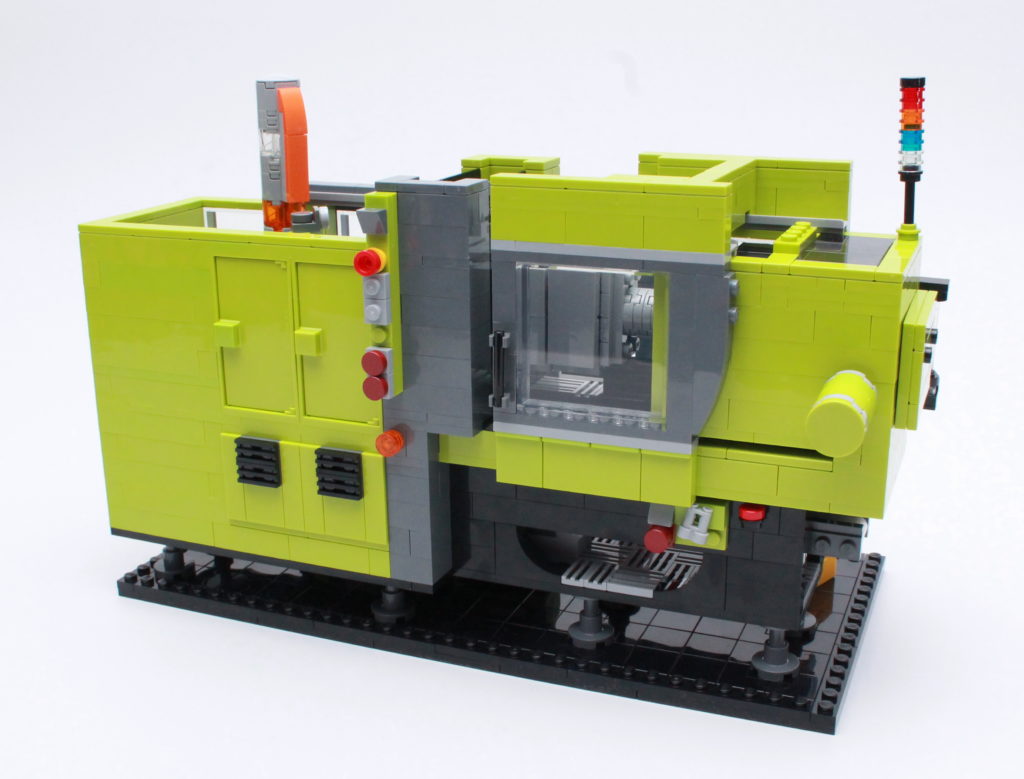 LEGO House 40502 The Brick Moulding Machine review 8