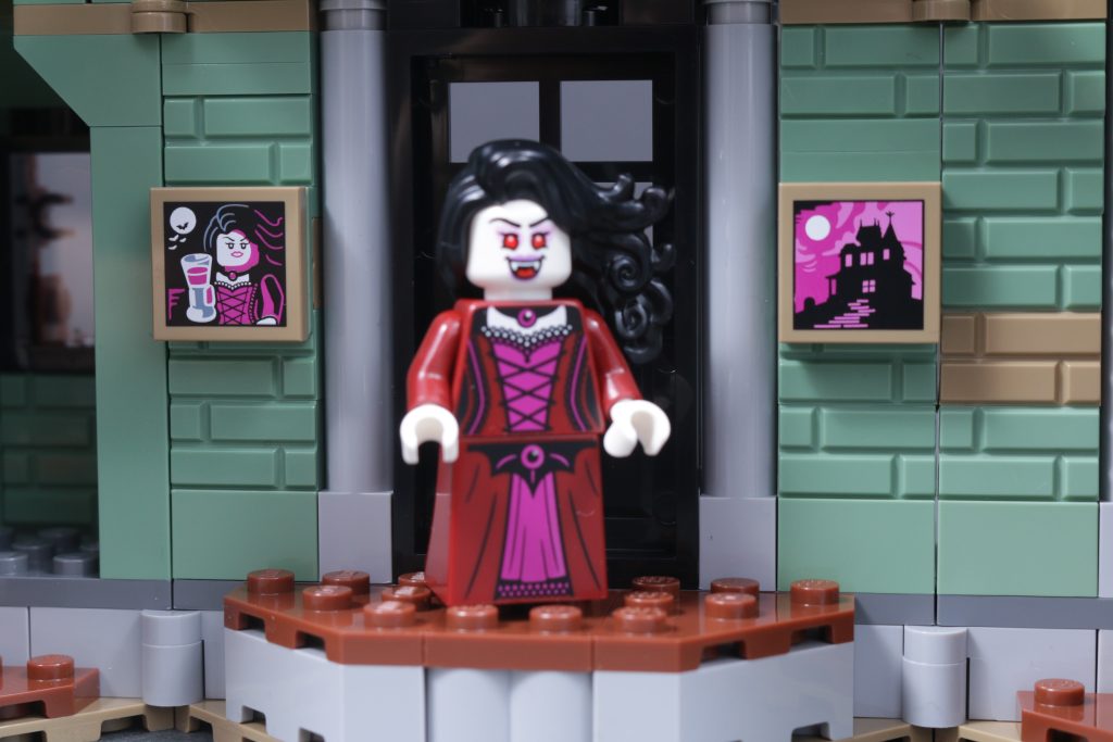 LEGO Creator 3 in 1 31167 Haunted Mansion review 18 1024x683