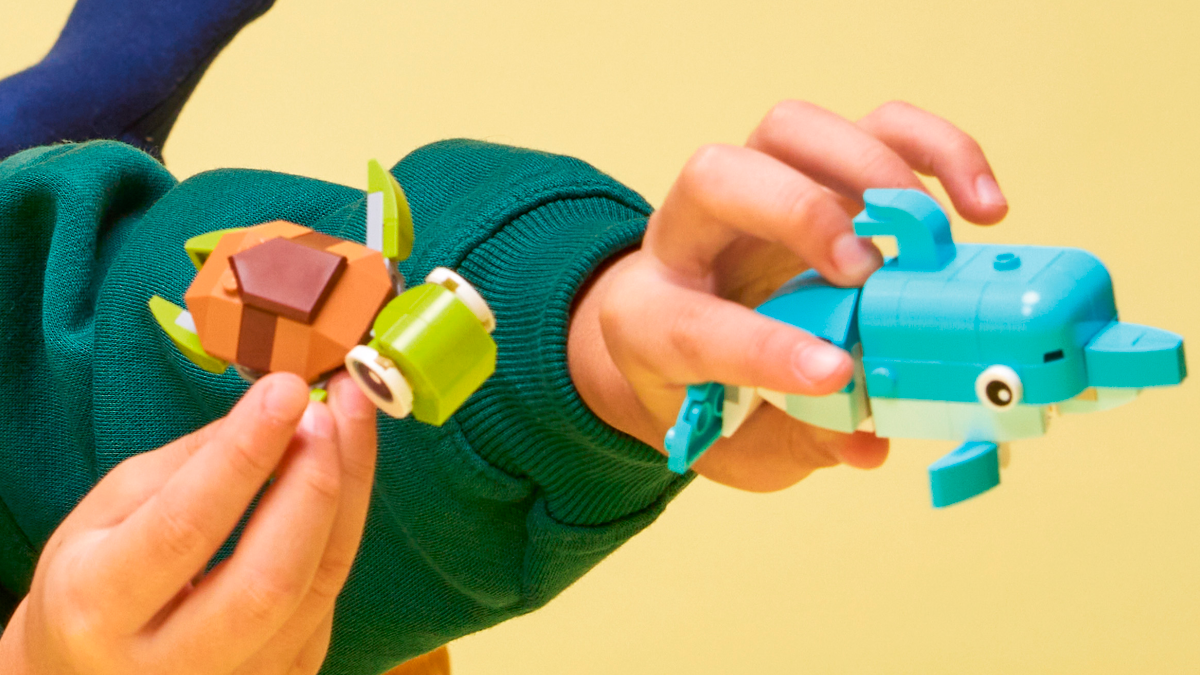 Animal-themed LEGO bundle combines polybag, Seasonal and Creator sets