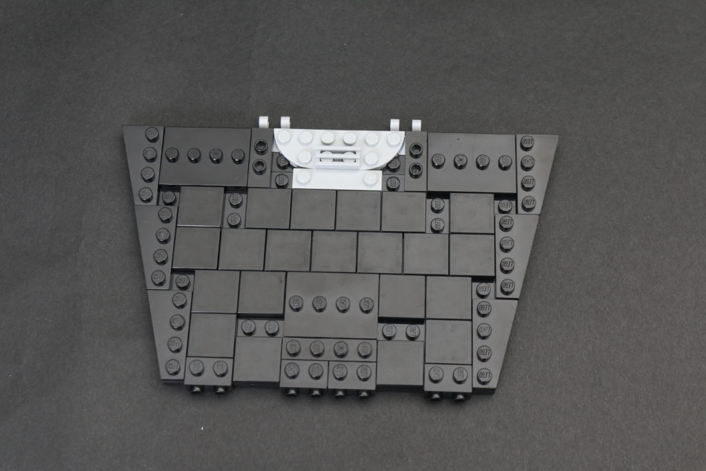 Build a LEGO Mandalorian Outland folding TIE Fighter 1