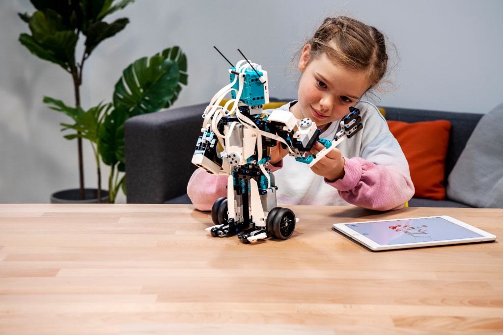 LEGO Mindstorms 51515 Robot Inventor 7