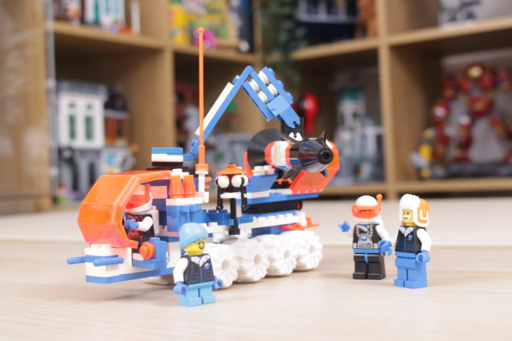 LEGO Chinese New Year 80109 Lunar New Year Ice Festival Ice Planet minifigures 4 1024x683