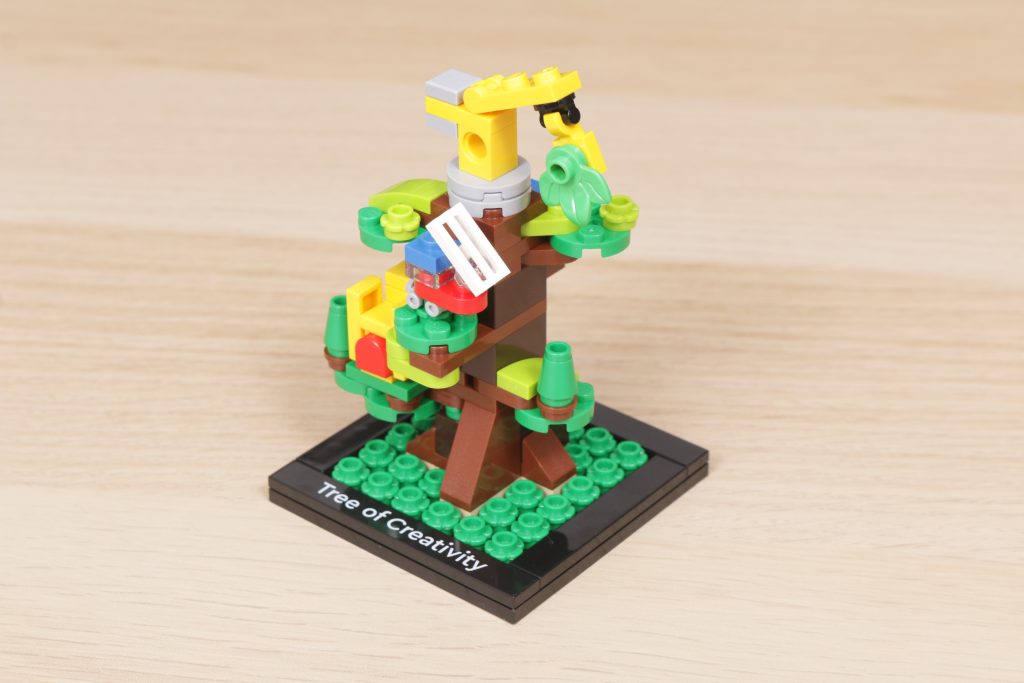 LEGO VIP Weekend LEGO Black Friday 40563 Tribute to LEGO House gift with purchase review 5 1024x683