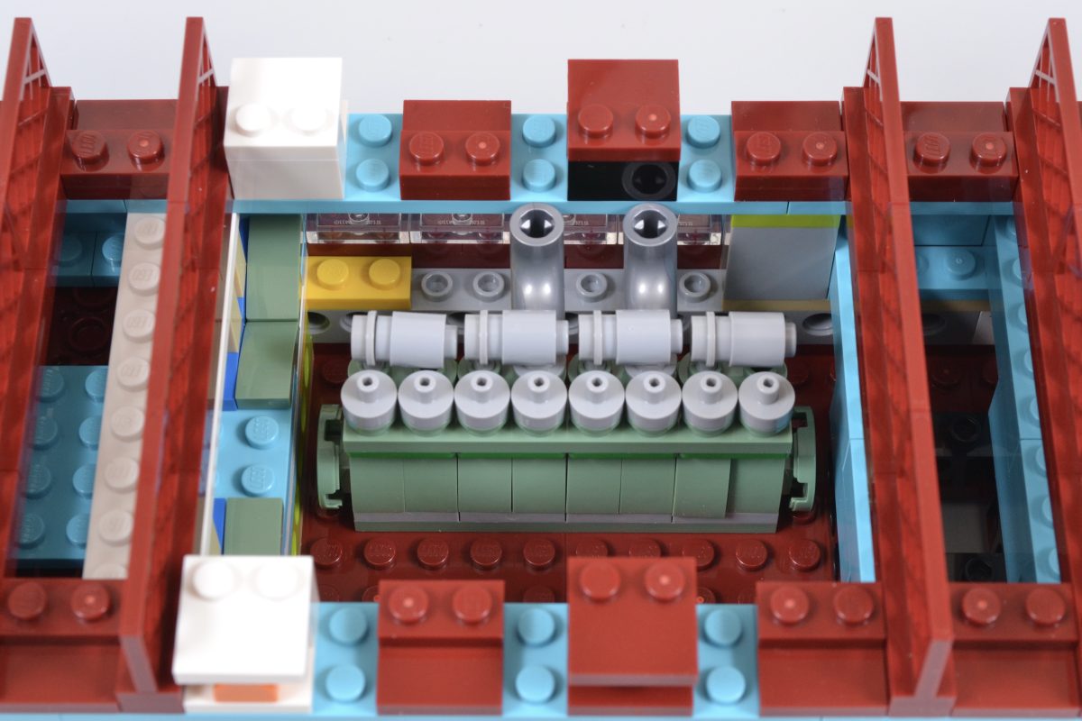 LEGO 40955 Maersk Dual Fuel Container Vessel 15 1200x800