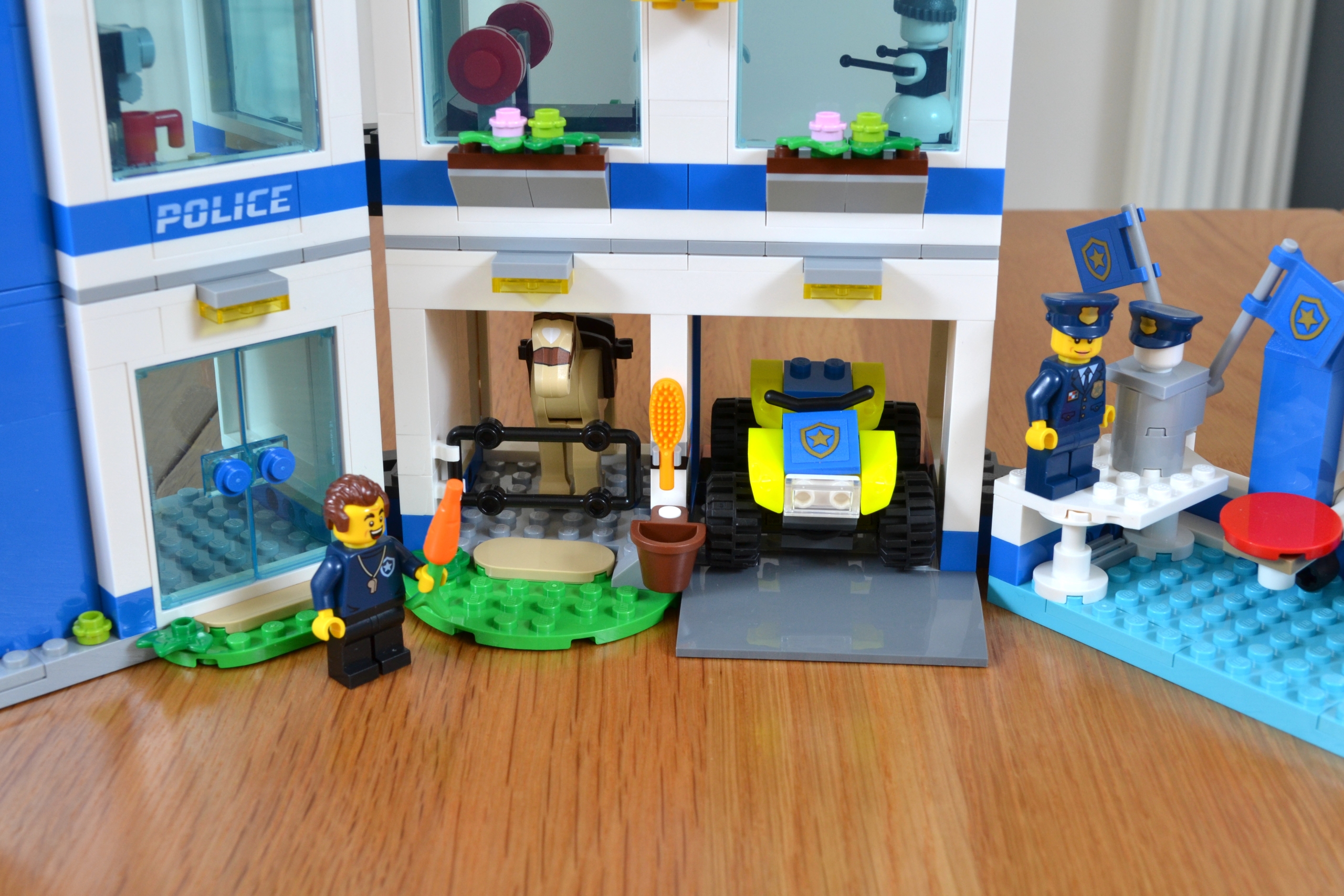 LEGO City 60372 Police Training Academy 80 scaled