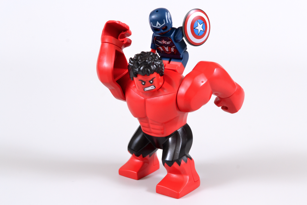 LEGO Marvel 76292 Captain America vs. Red Hulk Battle 43 1024x682