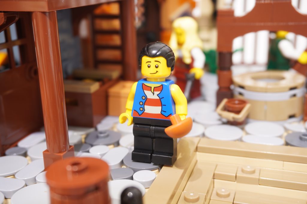LEGO Bricklink Designer Program The Thieves of Tortuga review 11 1024x683