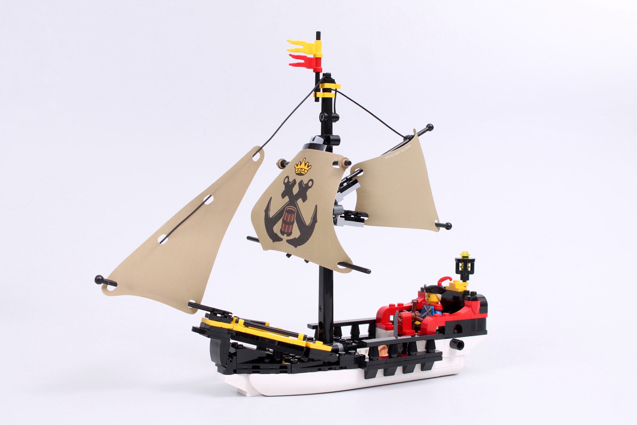 LEGO Icons 10320 Eldorado Fortress review 38 scaled