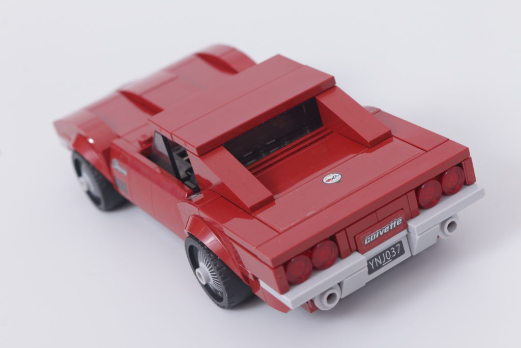 LEGO Speed Champions 76903 Chevrolet Corvette C8.R Race Car and 1968 Chevrolet Corvette review 7