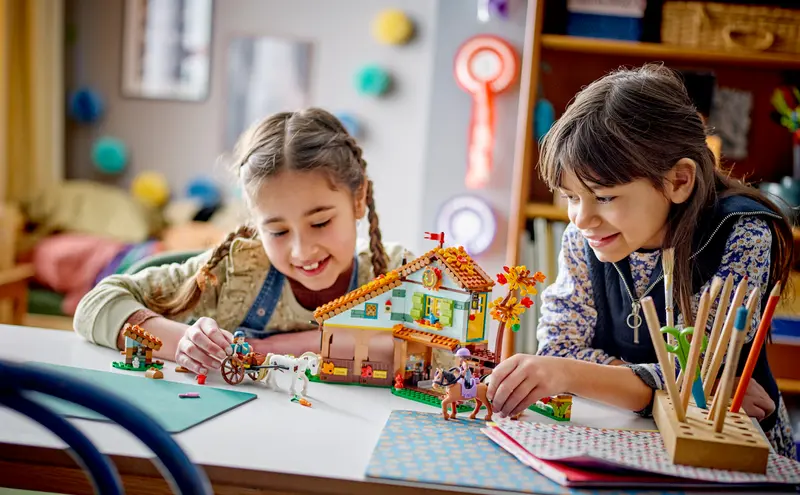LEGO Friends 41745 Autumns Horse Stable Lifestyle