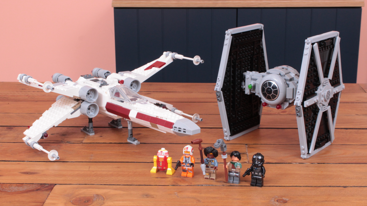 LEGO Star Wars 75393 TIE Fighter & X-Wing Mash-up review