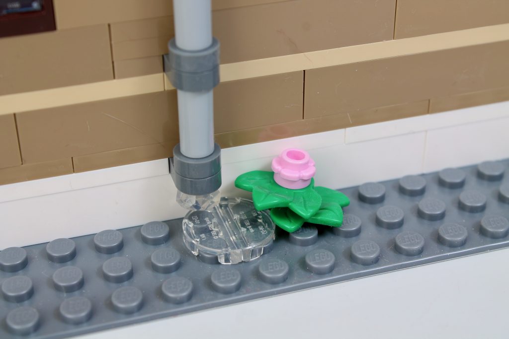 LEGO Icons 10326 Natural History Museum review 52 1024x683