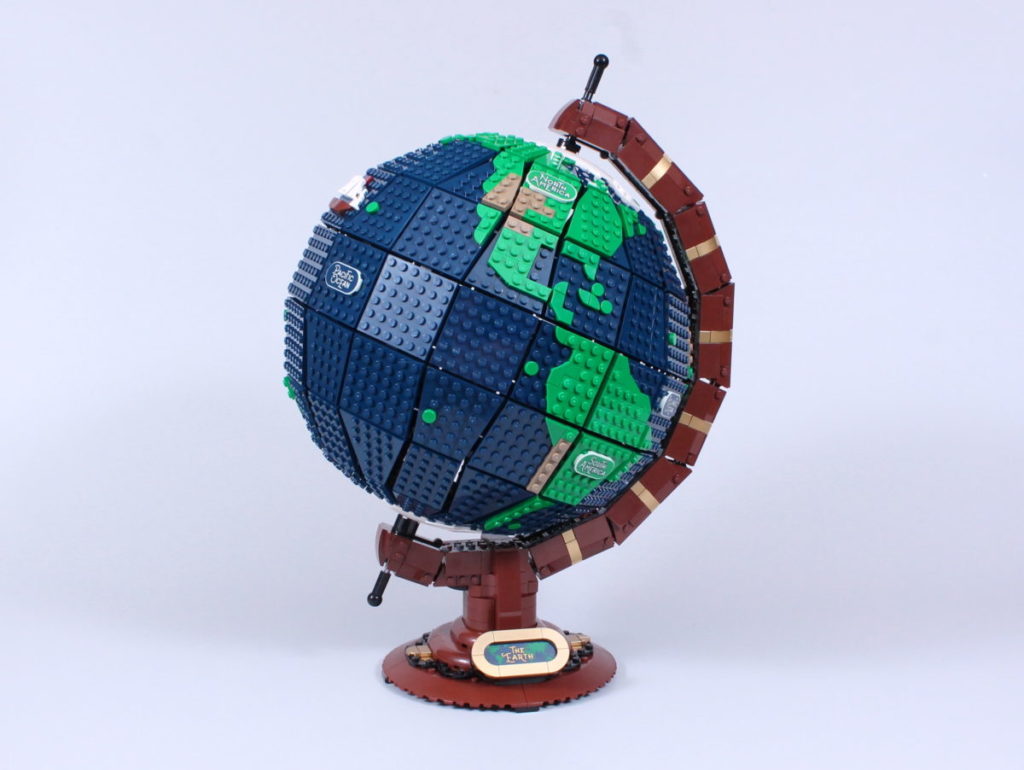 LEGO Ideas 21332 The Globe review 4 1024x770
