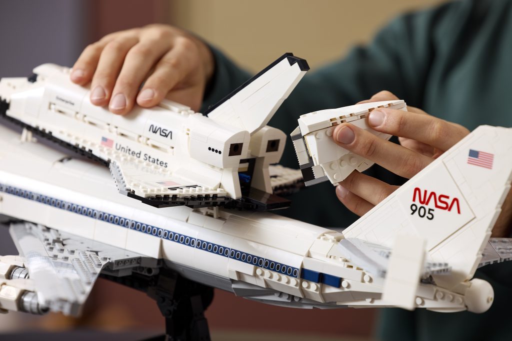 LEGO Icons 10360 Shuttle Carrier Aircraft 4 1024x683