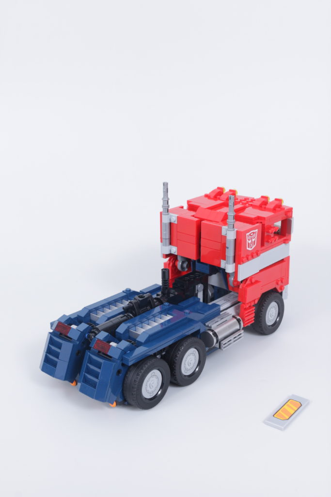 LEGO Transformers 10302 Optimus Prime review 41 683x1024