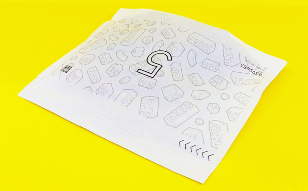 LEGO Paper Bags 2022 1 1024x636