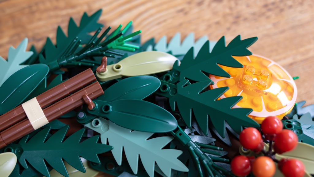 LEGO icons 10340 Wreath 9 1024x576