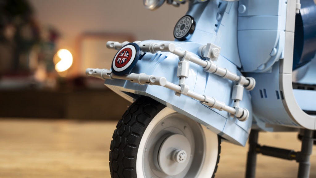 LEGO Creator 10298 Vespa 125 mudguard crash bar 15 1024x576