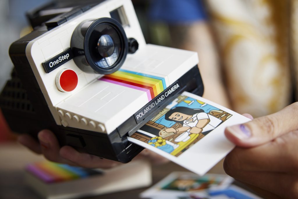 LEGO Ideas 21345 Polaroid OneStep Camera20 1024x683