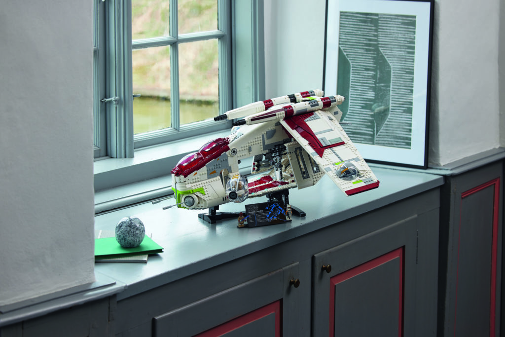 LEGO Star Wars 75309 Republic Gunship 29