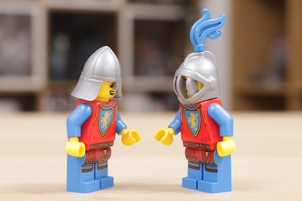 LEGO ICONS 10305 Lion Knights Castle review 87 1024x683