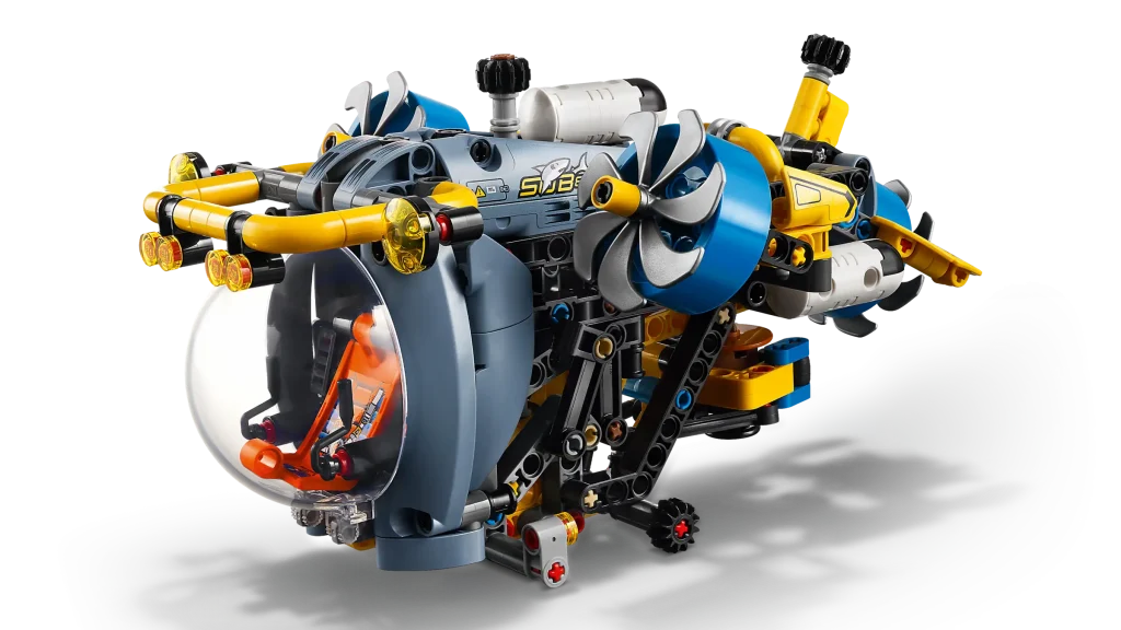 LEGO Technic 42201 Deep Sea Research Submarine 5 1024x576