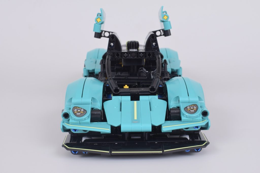 LEGO Technic 42208 Aston Martin Valkyrie review 9 1024x683