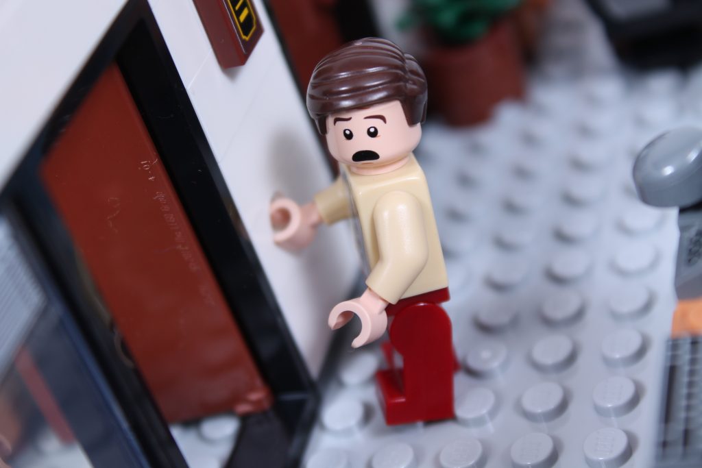 LEGO Ideas 21336 The Office How to Build Andy Bernard 5 1024x683