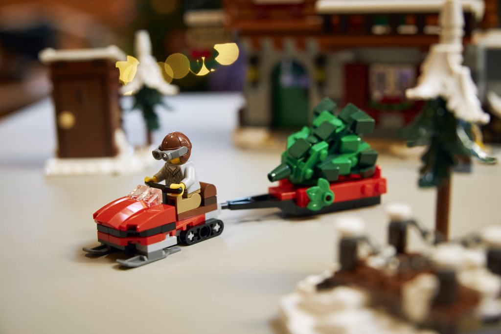 LEGO Icons Winter Village 10325 Alpine Lodge 22 1024x683