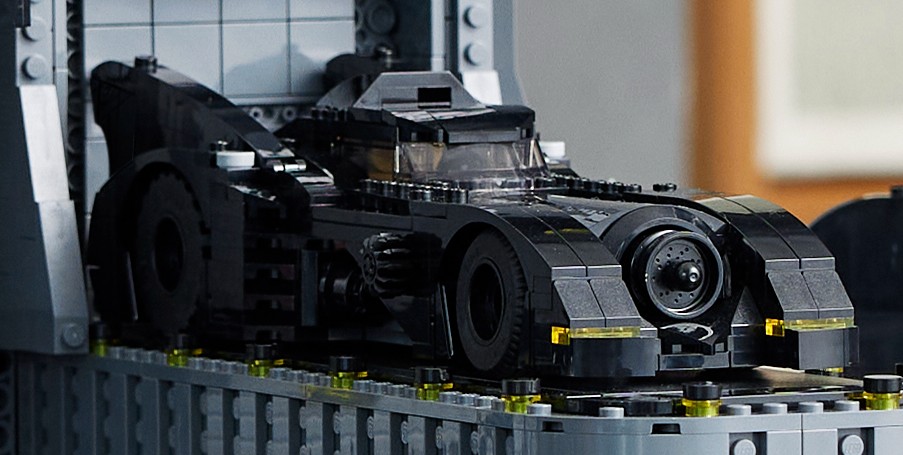 LEGO 76252 batman shadow box batmobile 3