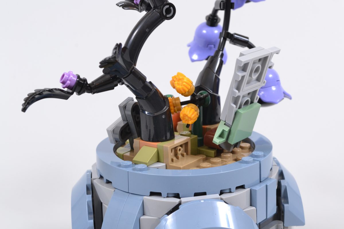 LEGO Disney 43288 Sallys Flowerpot review 8 1200x800