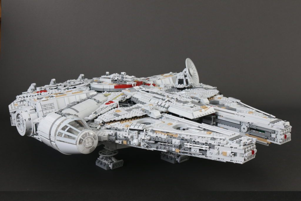 LEGO Star Wars 75192 UCS Ultimate Collectors Series Millennium Falcon review 9 1