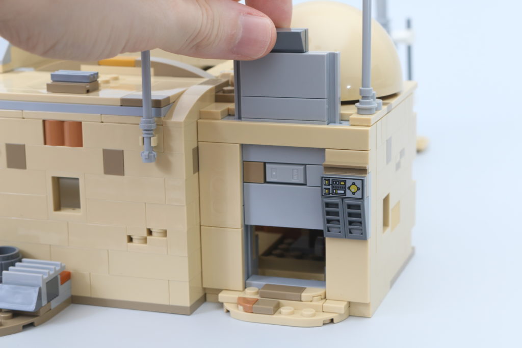 LEGO Star Wars 75290 Mos Eisley Cantina review 50
