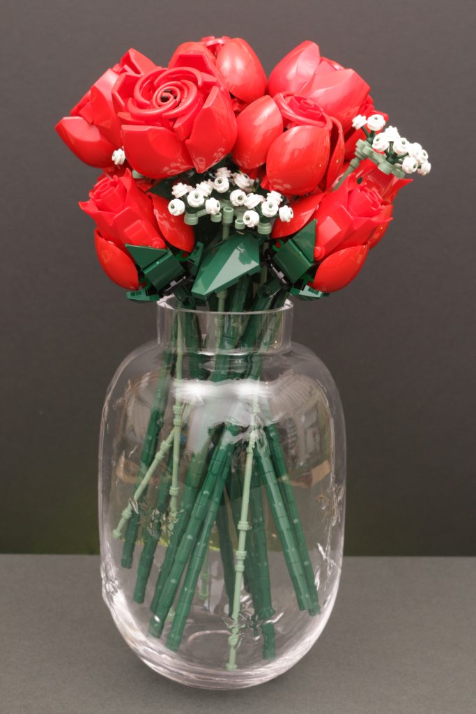 LEGO Botanical Collection 10328 Bouquet of Roses review 15 683x1024