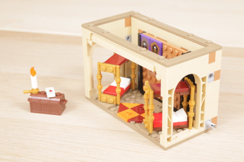 LEGO Harry Potter 40452 Hogwarts Gryffindor Dorms gift with purchase review 4 1024x683