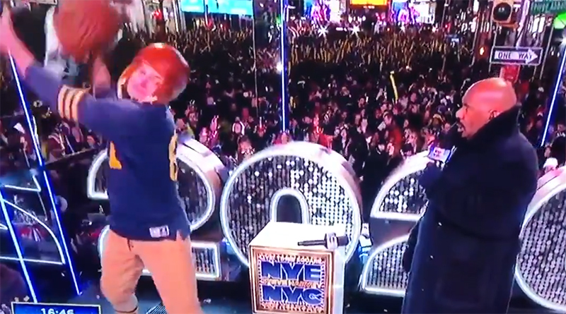 LEGO Steve Harvey bust smashed during live New Year's Eve broadcast