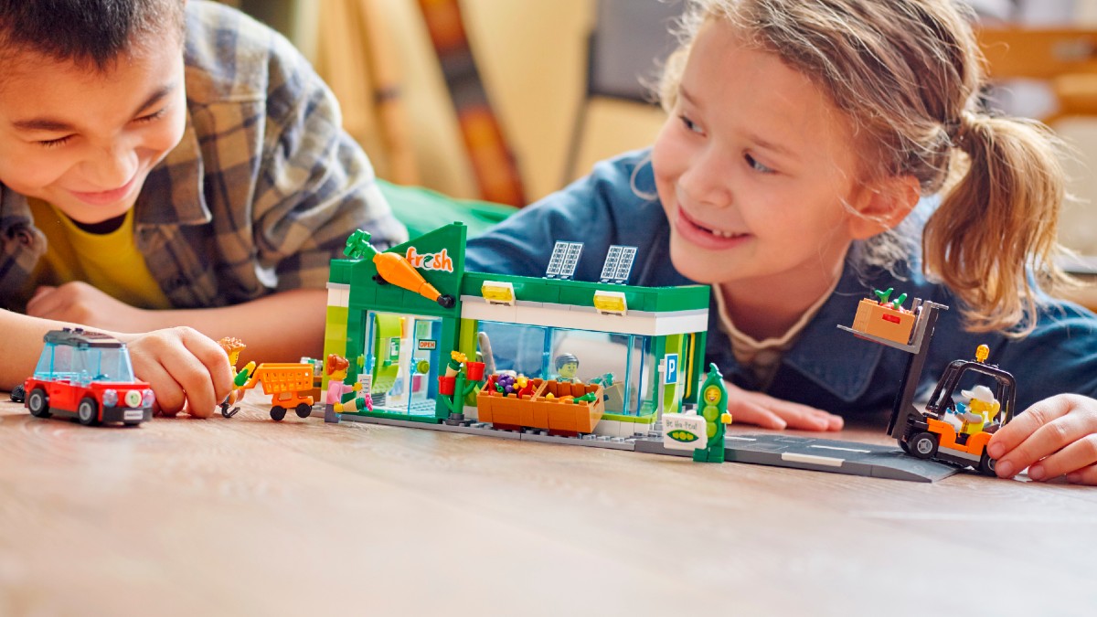 Five interesting new elements in the summer 2022 LEGO sets