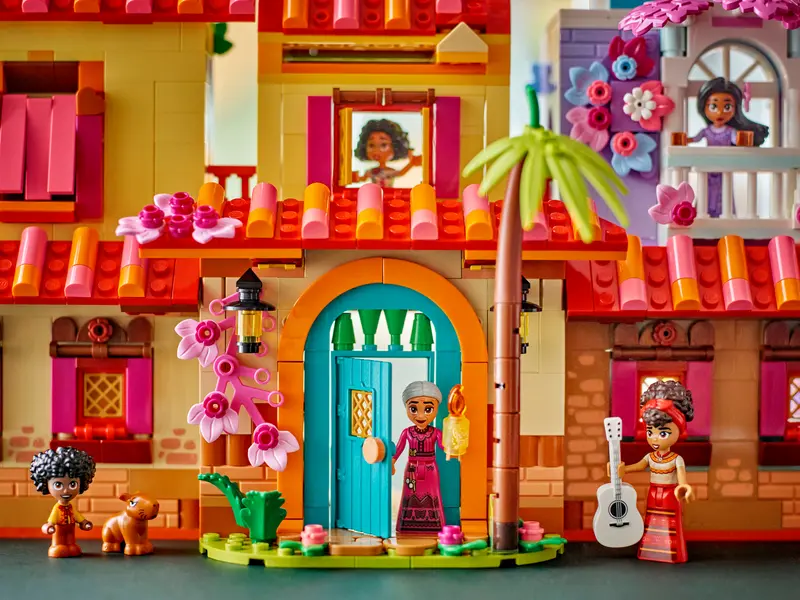 LEGO Disney 43245 The Magical Madrigal House Lifestyle 4