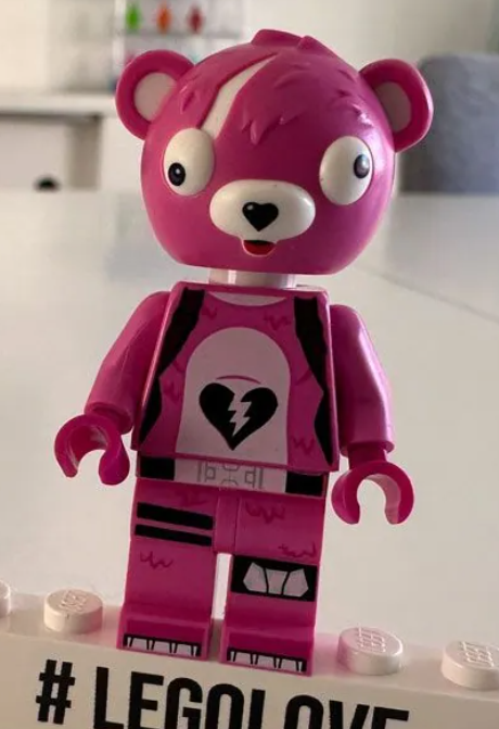promobricks cuddle team leader minifigure 1 1